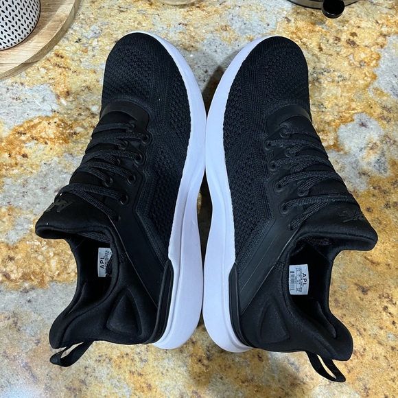 APL Black and White Women's Shoes - Picture 6 of 8